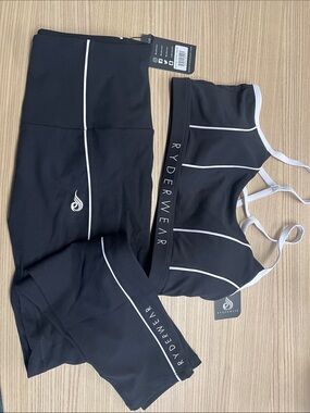 Ryderwear Black and White Piping Leggings & Sports Bra Set - M